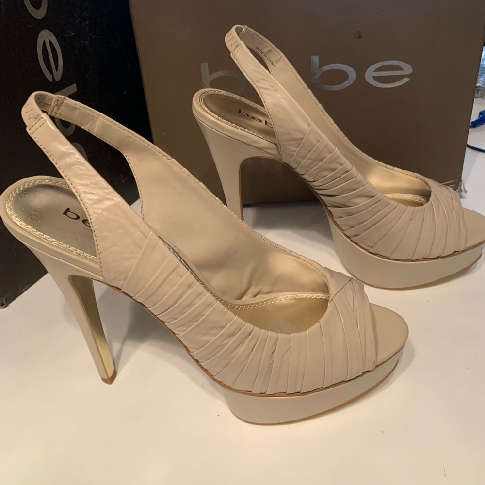 Bebe 6” high heels, leather, light beige slingback size 10